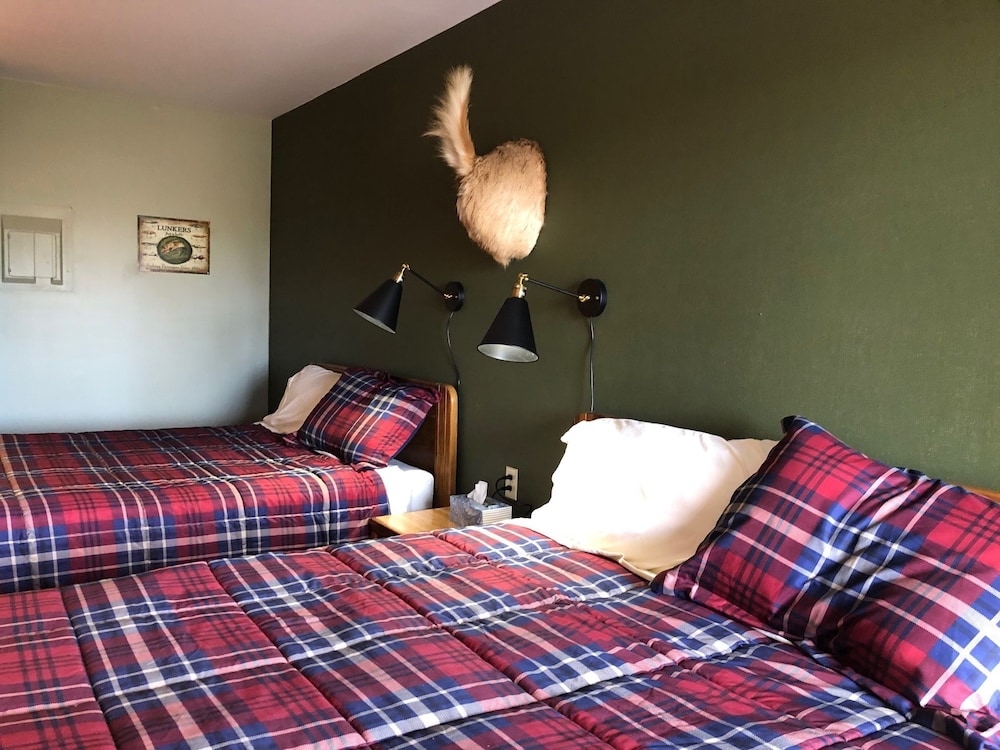 Standard Double Room, 2 Queen Beds, Non Smoking (Double Bed Room) photo 1