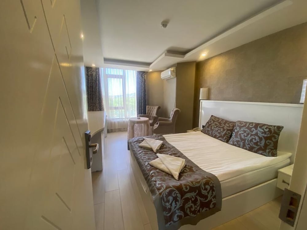 Standard Double Room, 1 Double Bed, River View photo 1