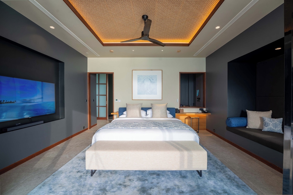 Sunset Ocean Pool Villa 2 Bedroom