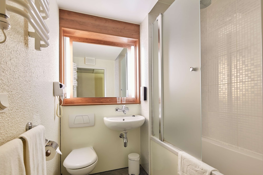 Standard Room, 1 Double Bed - Photo 5