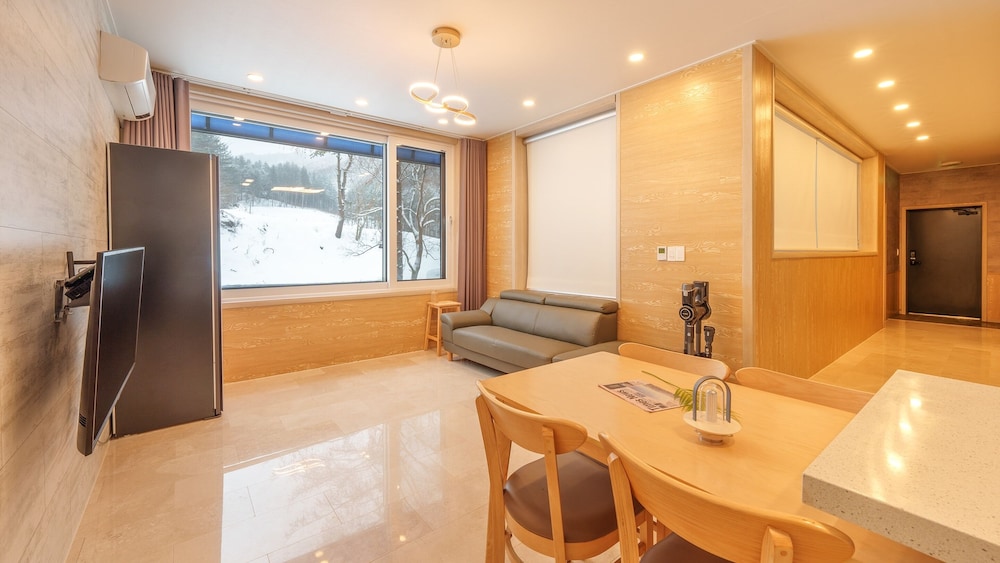 Basic Room, 2 Bedrooms (Room G(Pets  Allowed)) photo 1