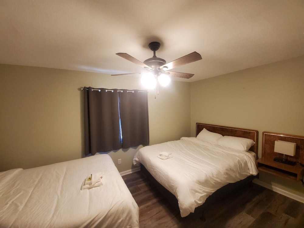 Signature Cabin, 3 Bedrooms, Non Smoking, Resort View photo 3