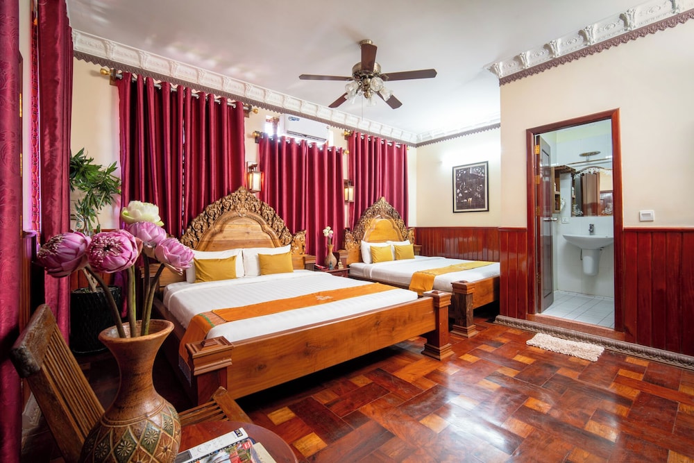 Deluxe Twin Room, City View