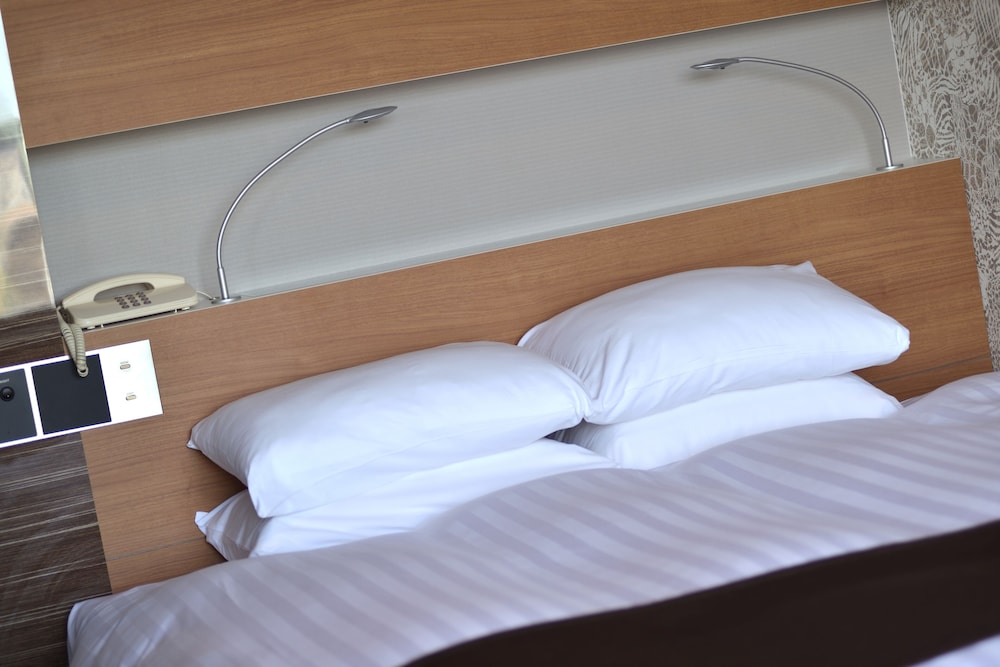 Double Room, Non Smoking, Harbor View photo 3