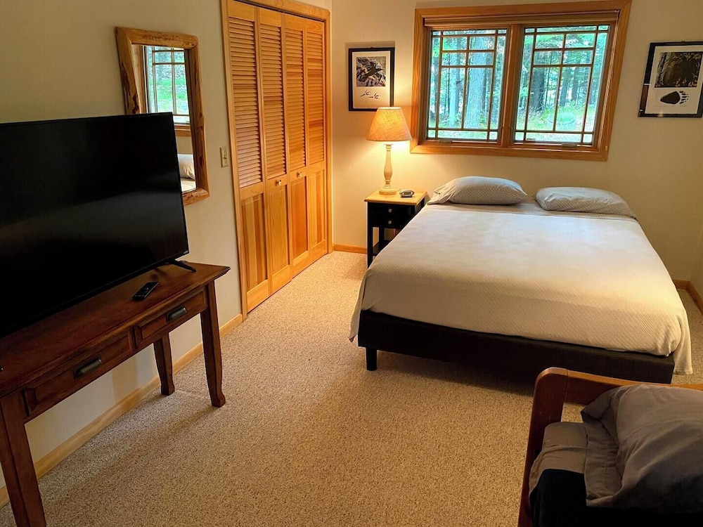 Cabin, Multiple Beds, Kitchen photo 3