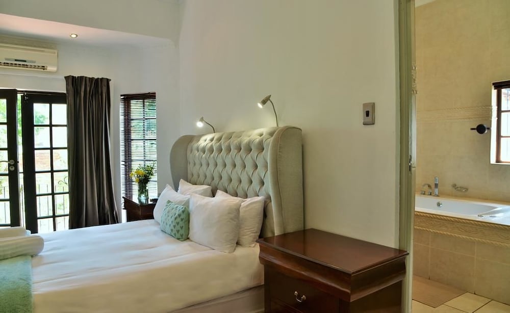 Luxury Room photo 2