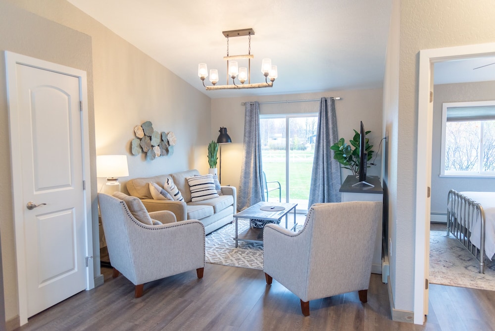 Premium Suite (5)