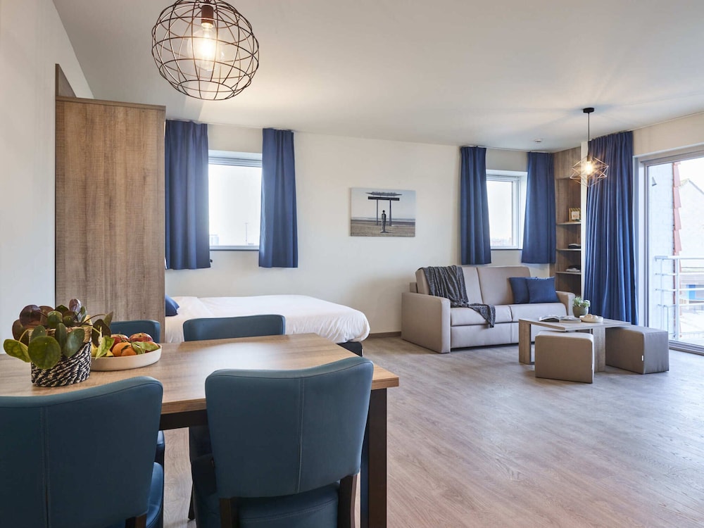 Cosy Studio - 4p | Double Bed And Sofa Bed In Living Room - Disabled Friendly