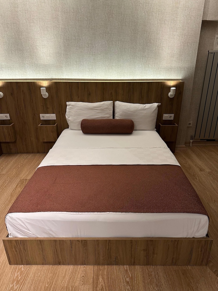 Deluxe Triple Room photo 2
