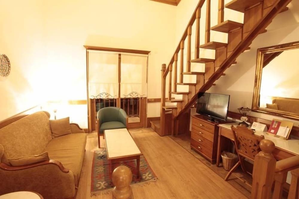 Superior Double Room, Mountain View photo 3