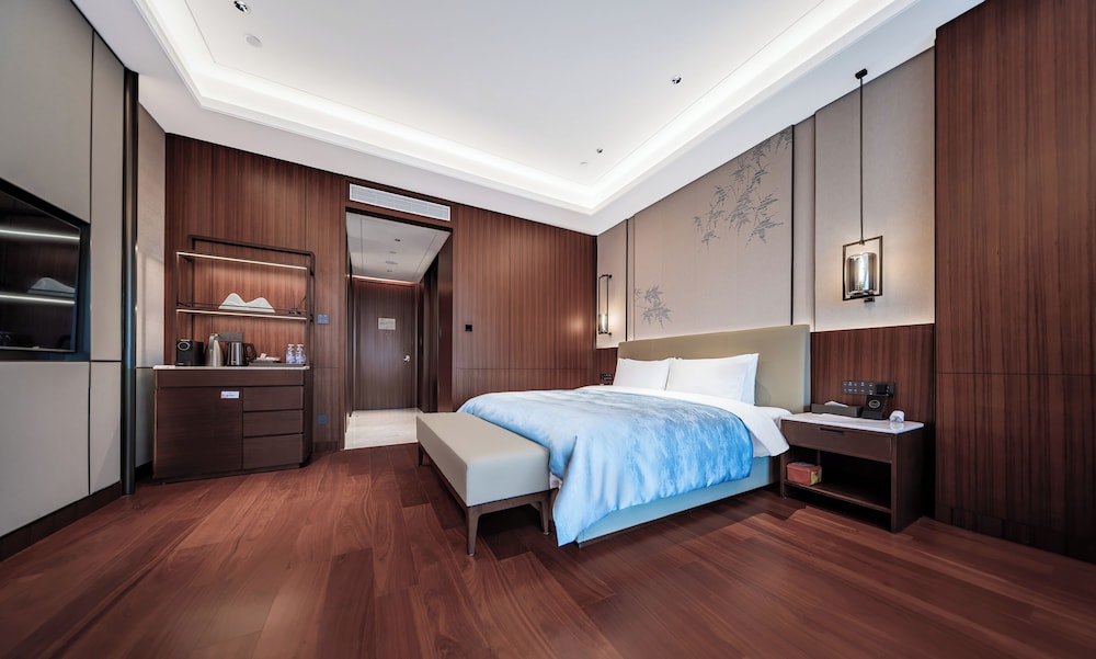 Senior Double Room, Courtyard View photo 1