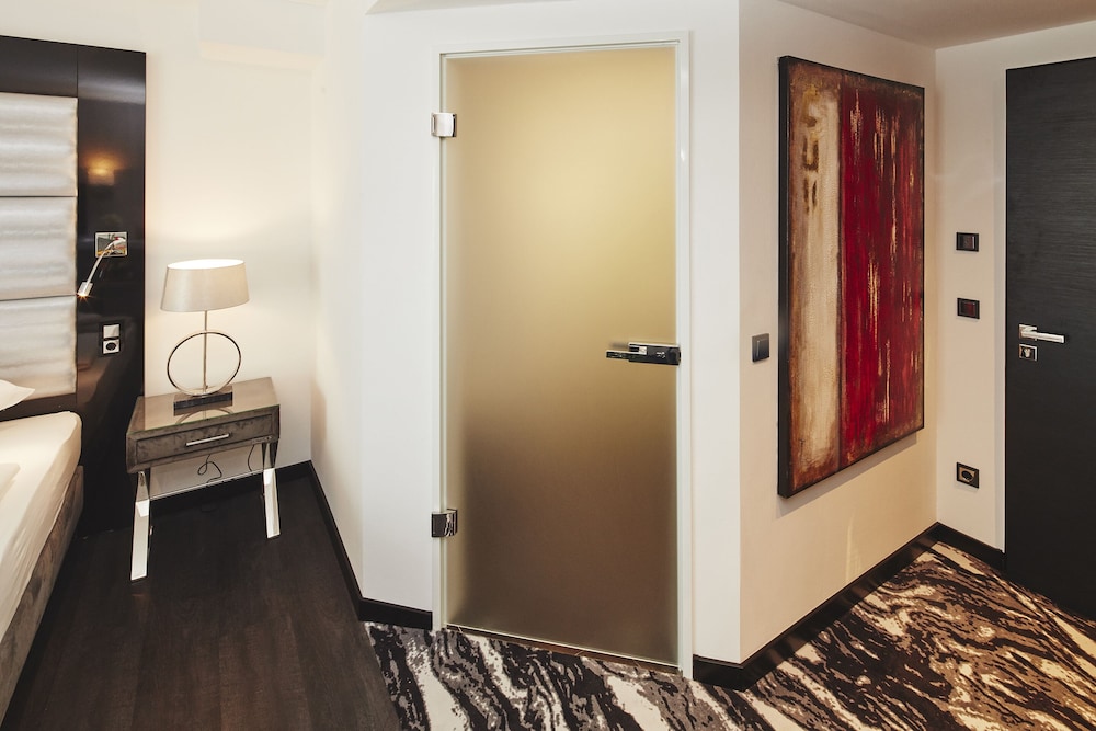 Design Suite photo 2