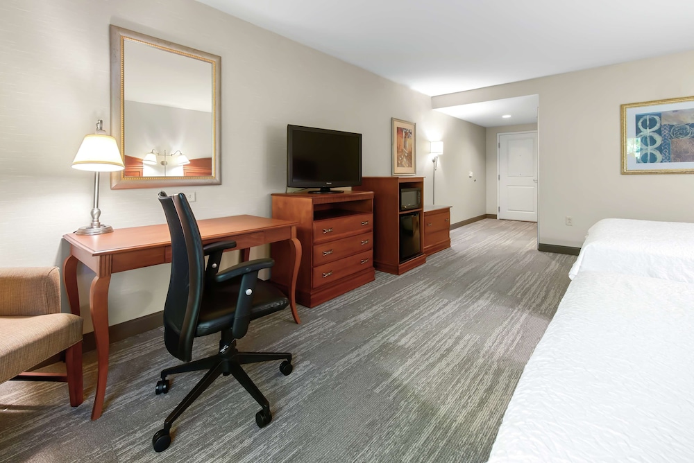 Room, 2 Queen Beds, Accessible, Non Smoking - Photo 2