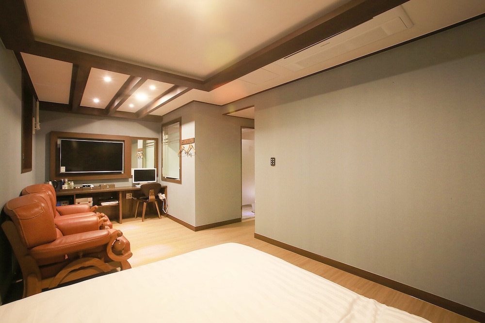 Room (Special Room)