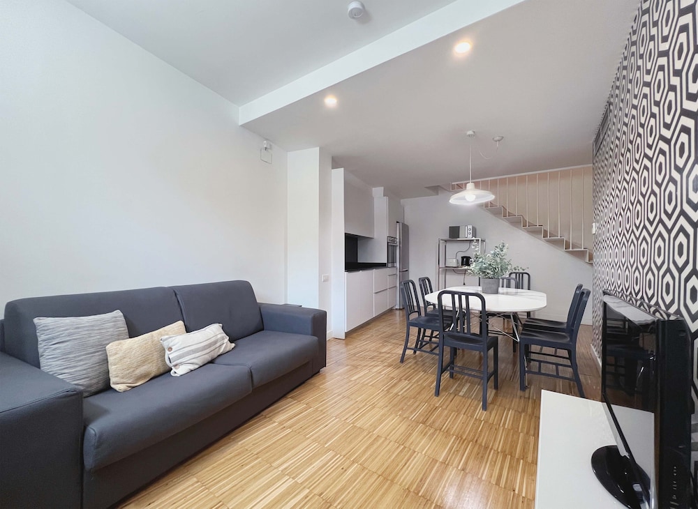 Apartment (3 Bedrooms)