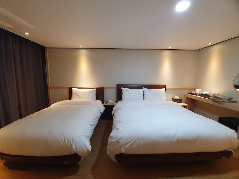 Twin Room, Non Smoking, Ocean View - Photo 3