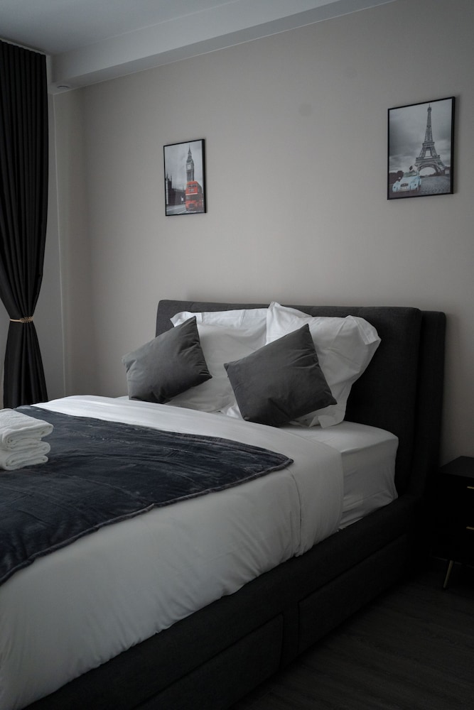 Comfort Double Room, City View
