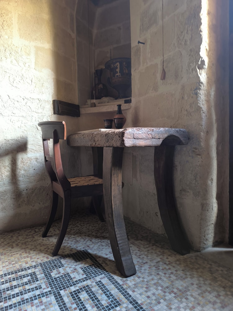 Magna Graecia Dwelling 15 - in a cave with view of the Sassi