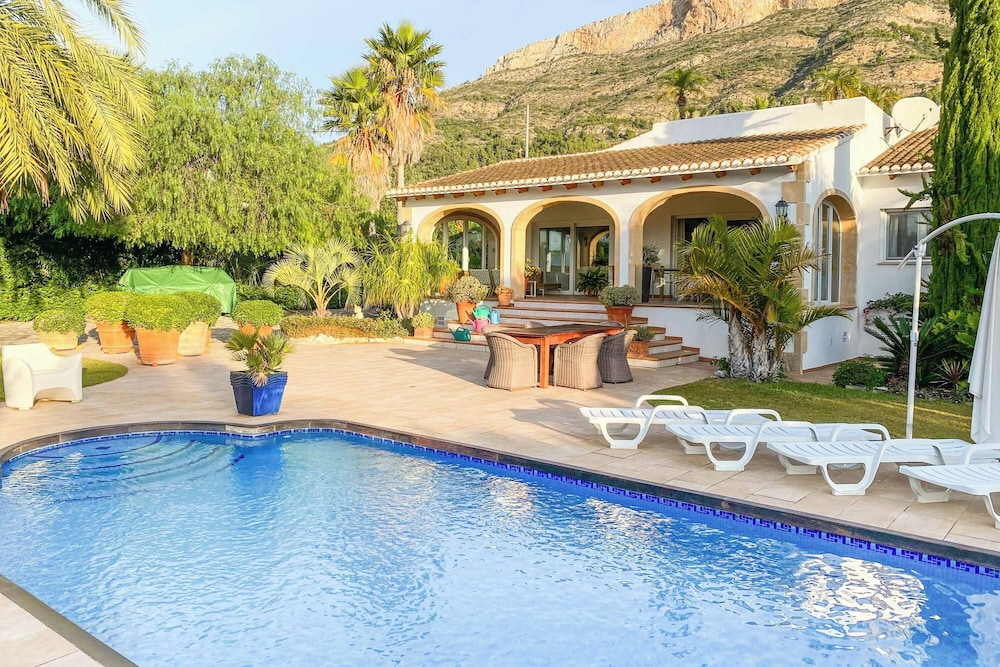 Villa (4 Habitaciones)