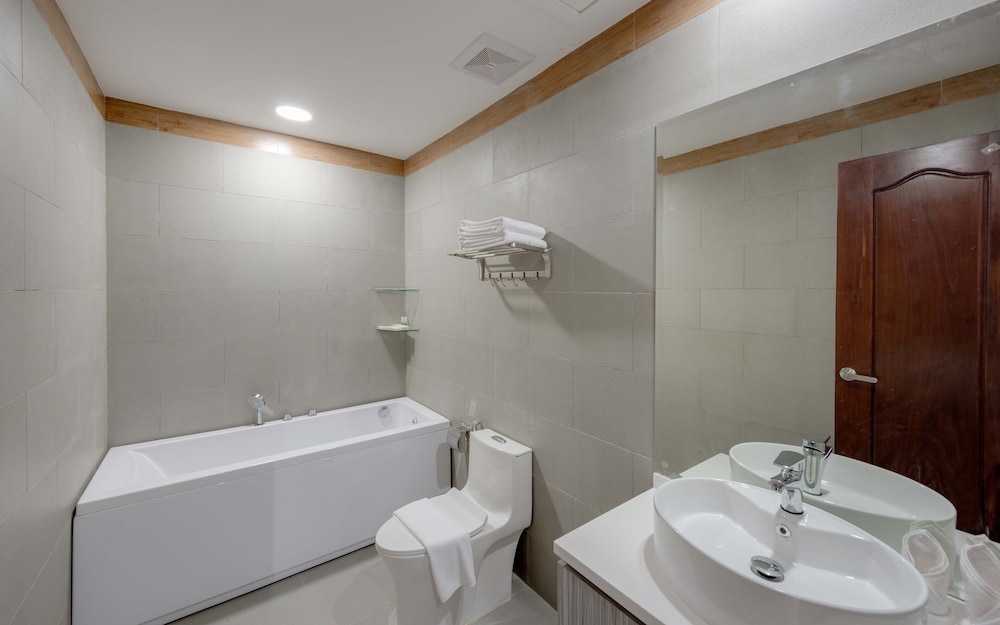 Soho Family Suite - Photo 11