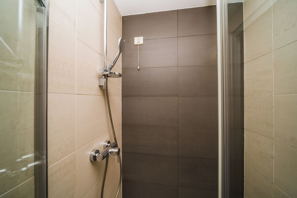 Standard Double Room (in Villa Dobric) photo 3