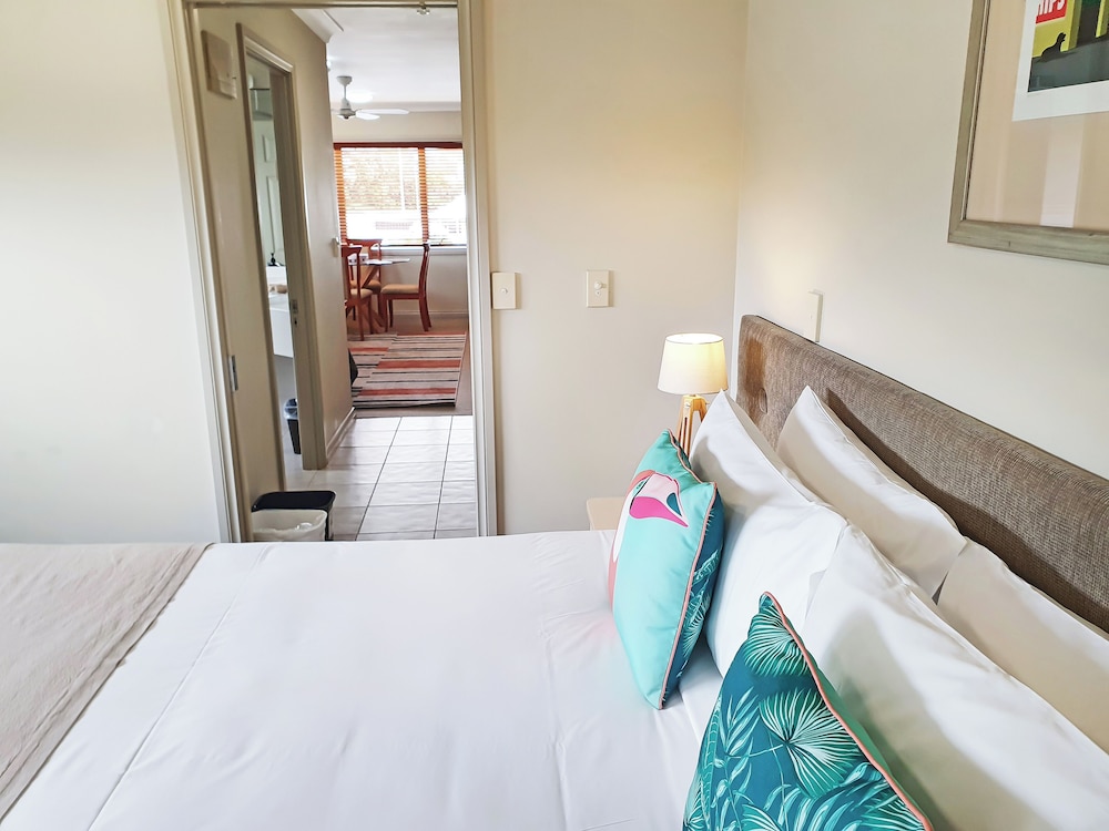 One Bedroom Family Spa Suite photo 3