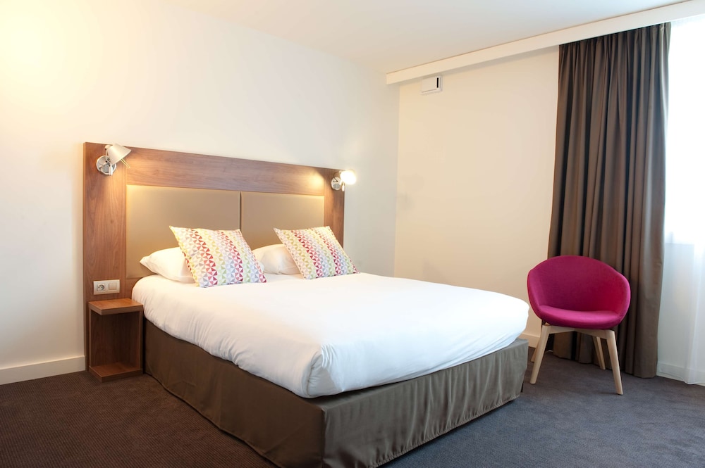 Standard Room, Multiple Beds photo 1