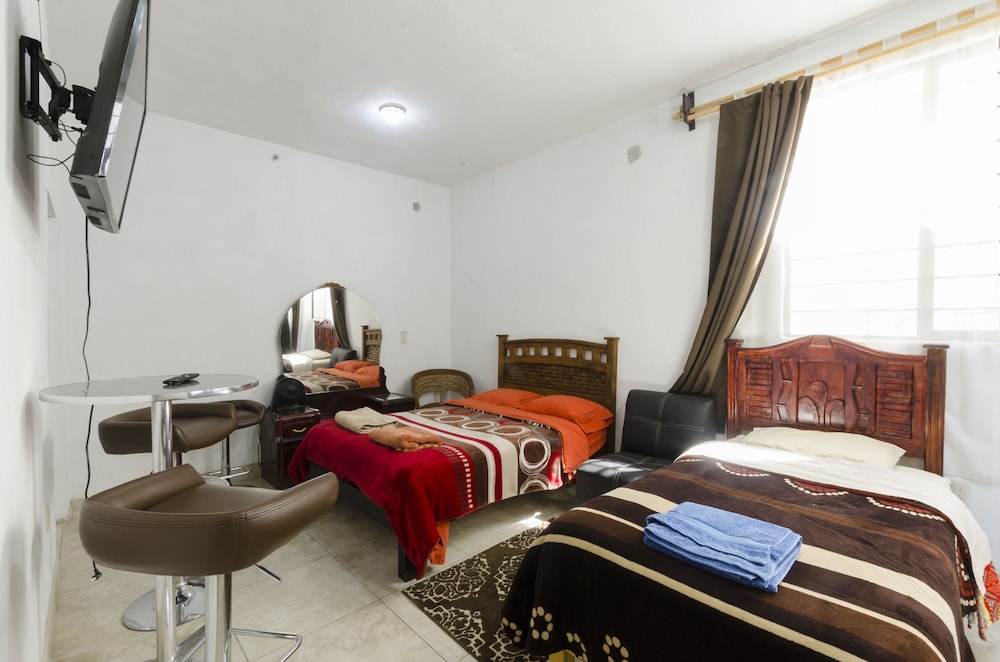 Classic Quadruple Room, 2 Double Beds, Courtyard View photo 1