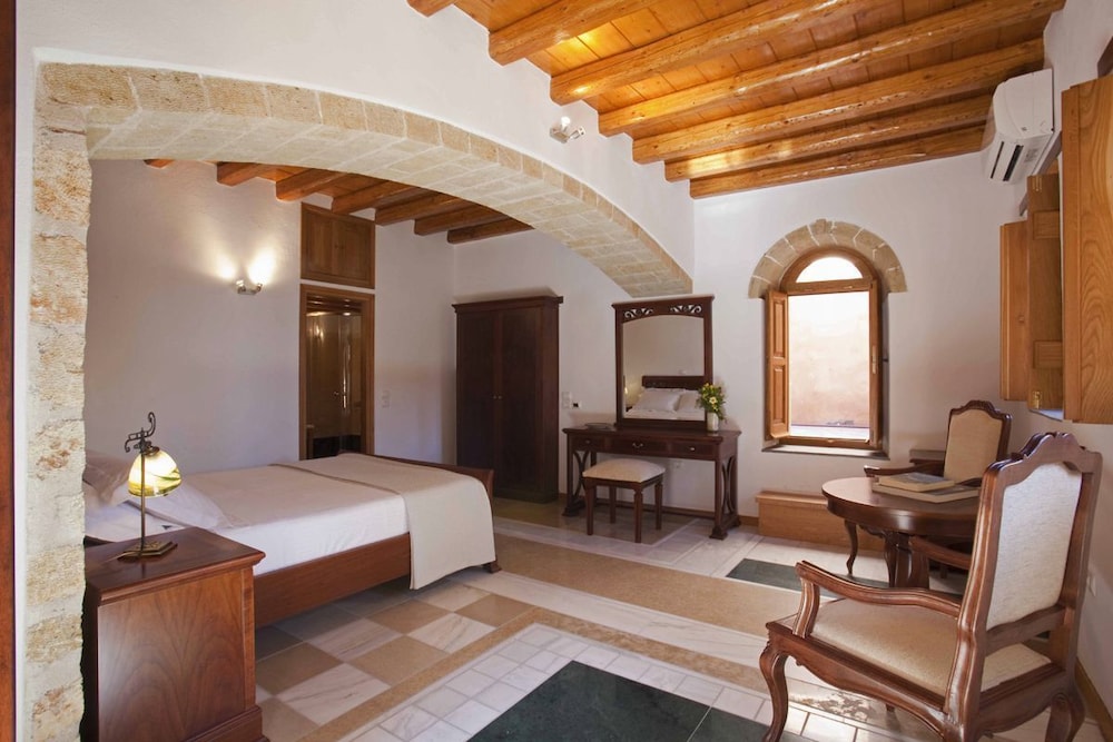 Deluxe Double Room - Photo 2
