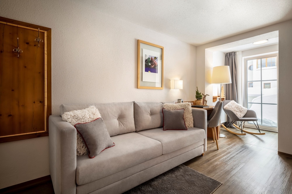 Junior Suite (For 2 + 2) photo 2