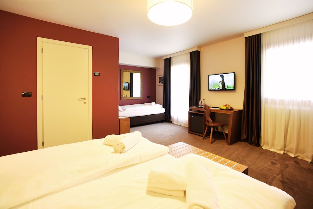 Comfort Triple Room