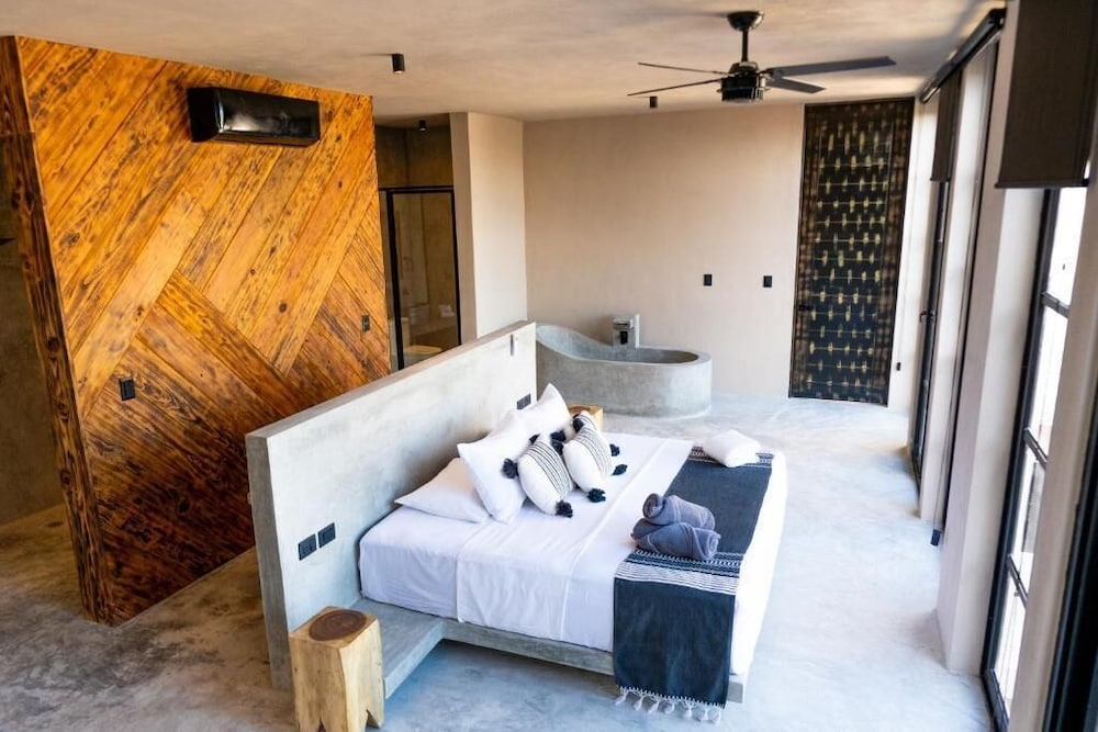 Luxury Room photo 1