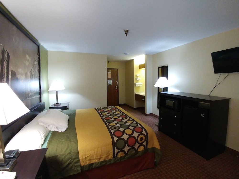 Standard Room, 1 King Bed - Photo 4