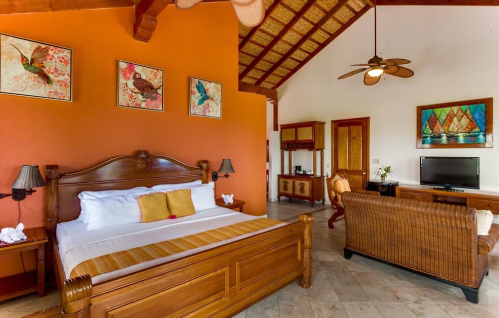 Colonial Penthouse Room photo 1