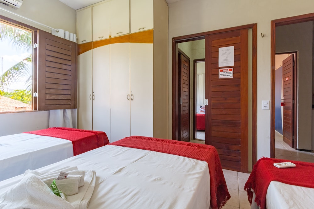Standard Quadruple Room, Pool View photo 2