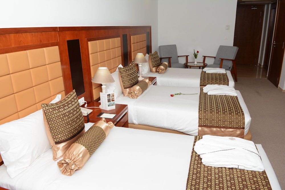 Deluxe Triple Room photo 2