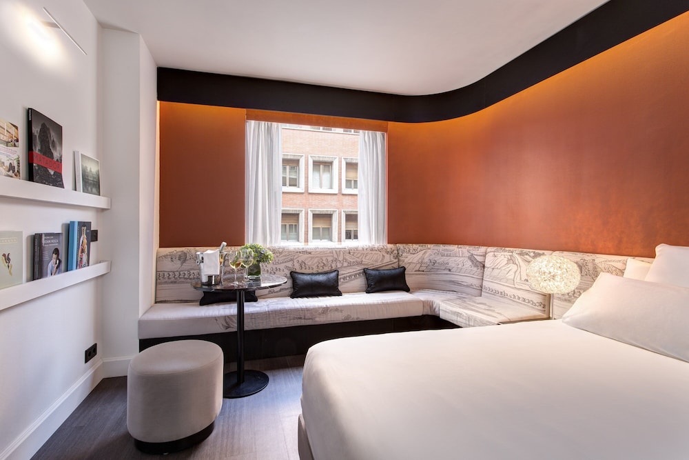 Executive Room, 1 Queen Bed - Photo 2