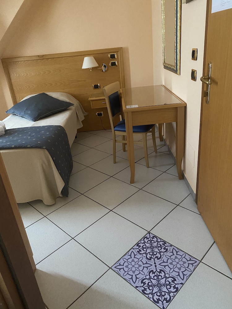 Basic Double or Twin Room