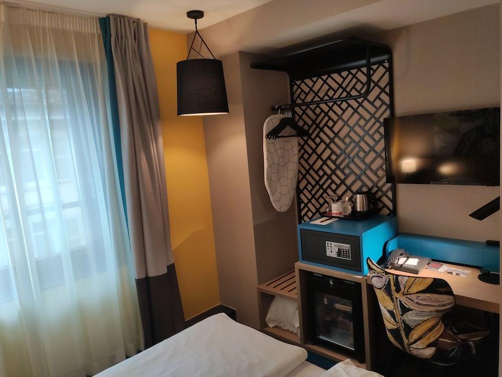 Business Single Room photo 3