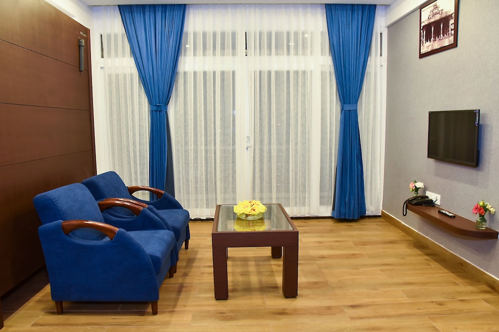 Silver Sitara Suites photo 2
