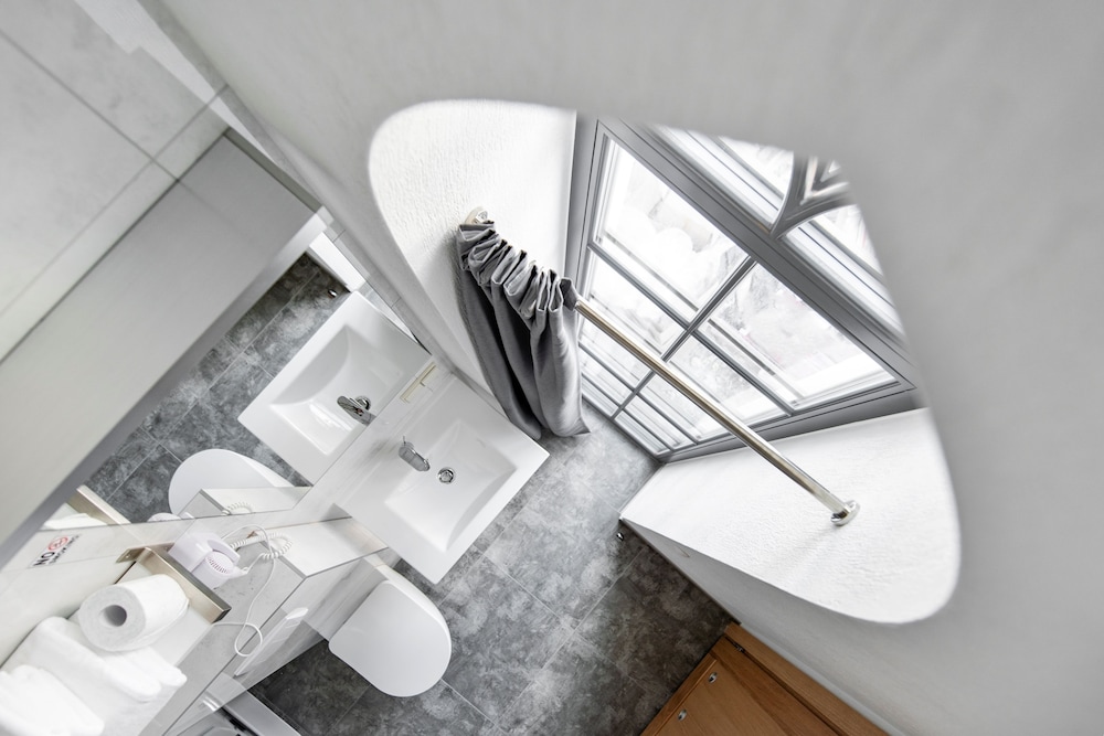 Deluxe Double Room, 1 Queen Bed, River View