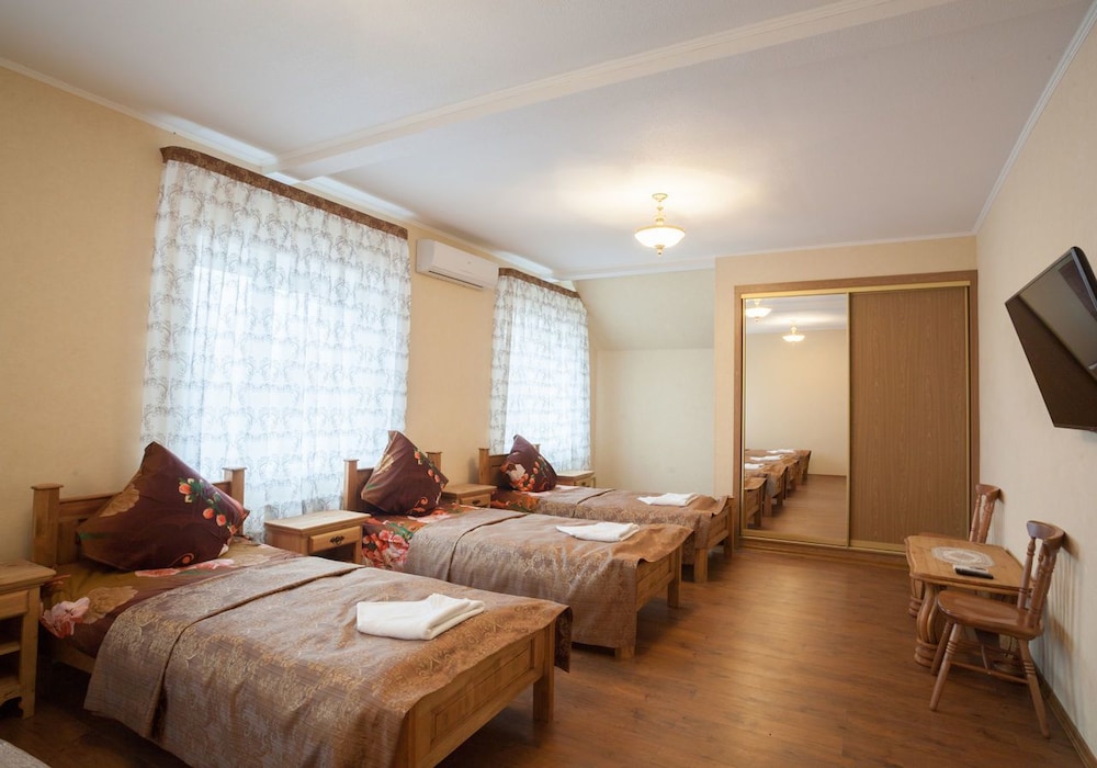 Standard Triple Room (number 7) photo 1
