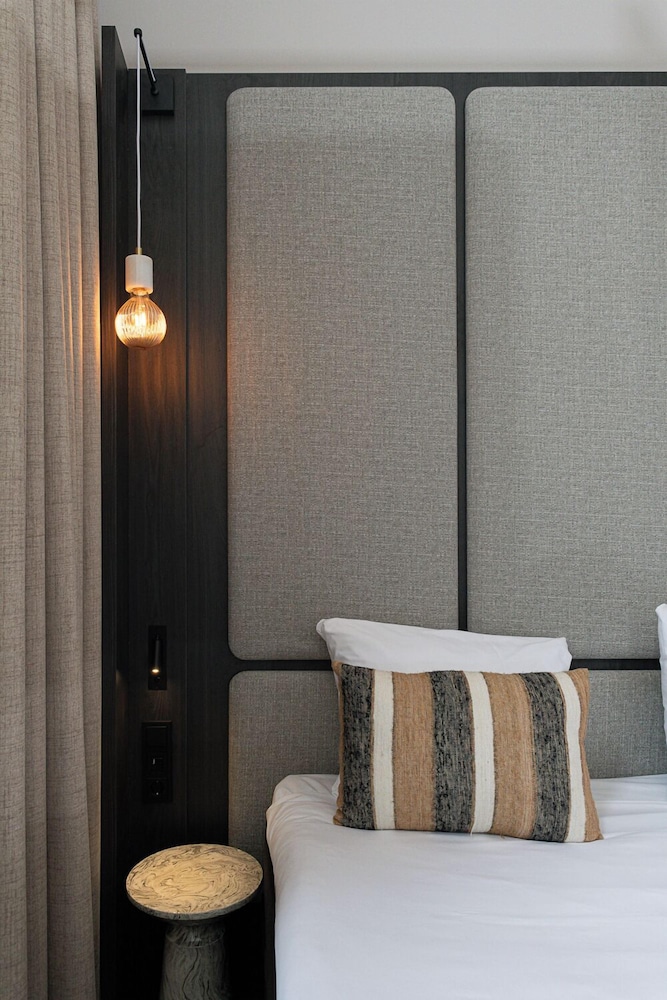 Luxury Studio Suite - Photo 4