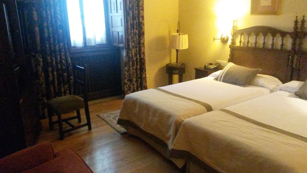 Standard Twin Room photo 3