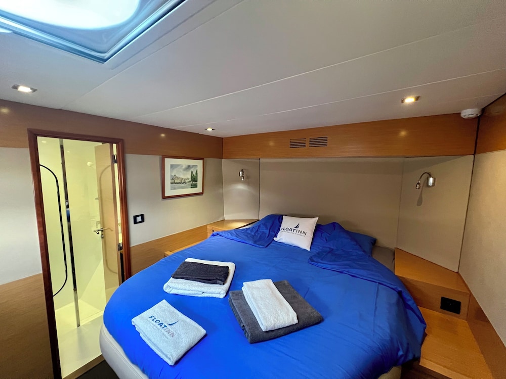 Deluxe Double Room, 1 Double Bed, Lake View (Belotte) photo 1