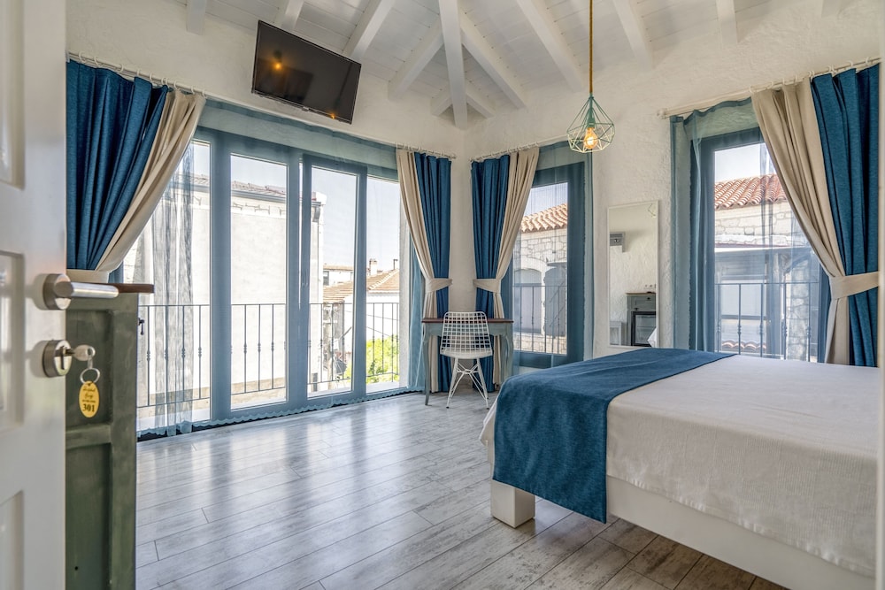 Deluxe Room, 1 Double Bed photo 1