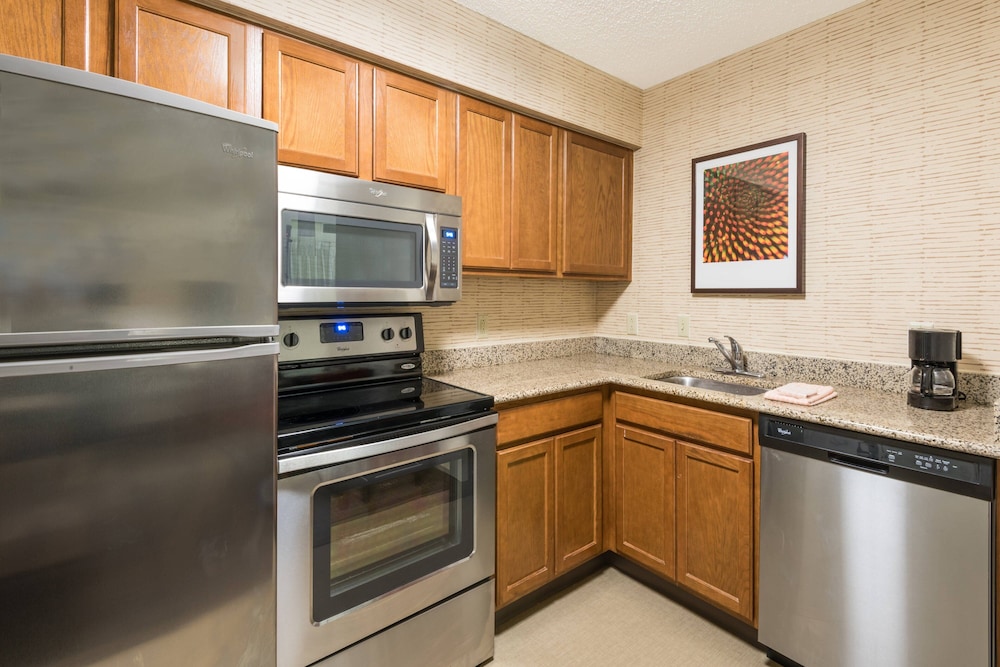 Suite, 1 Bedroom - Photo 5