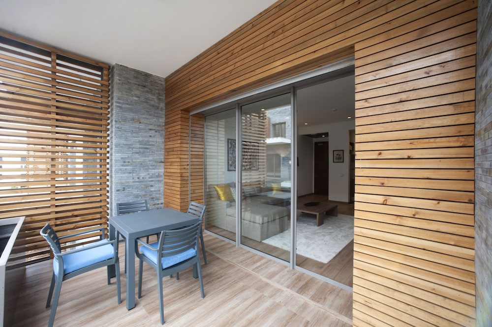 Executive Suite photo 2