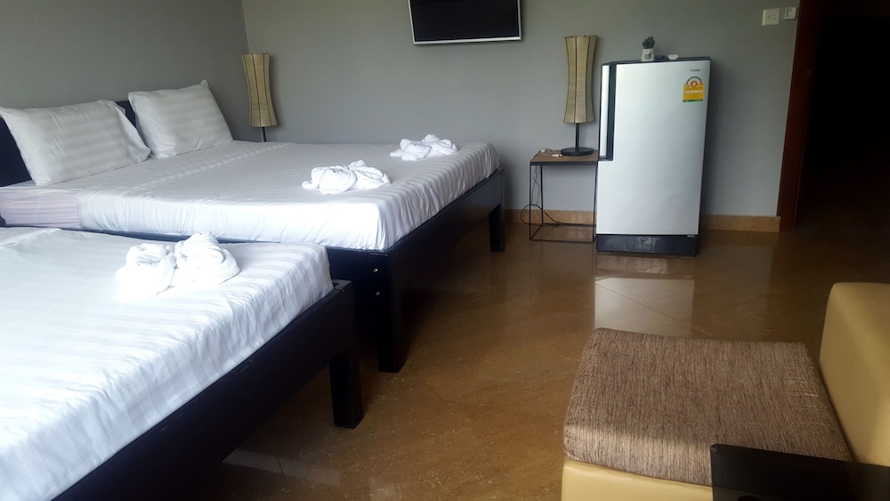 Deluxe Twin Room, 2 Queen Beds, Non Smoking