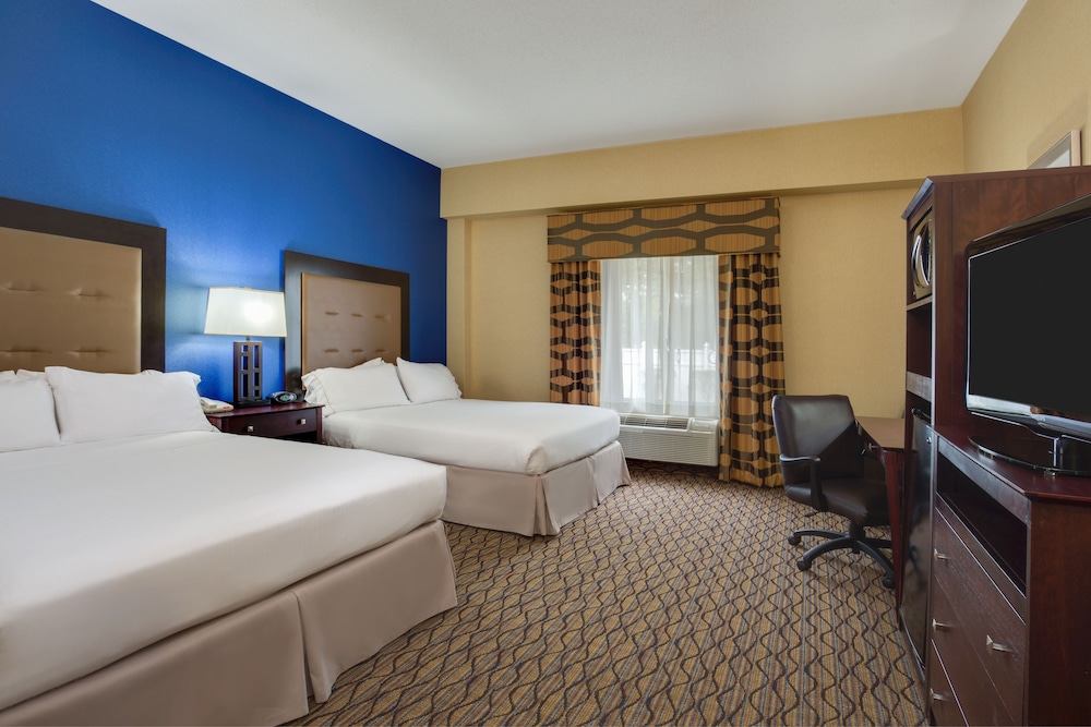 Standard Room, 2 Queen Beds, Accessible, Non Smoking (Communications, Mobility) - Photo 1